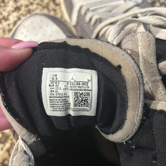 Men’s Jordan ones - Picture 4 of 4